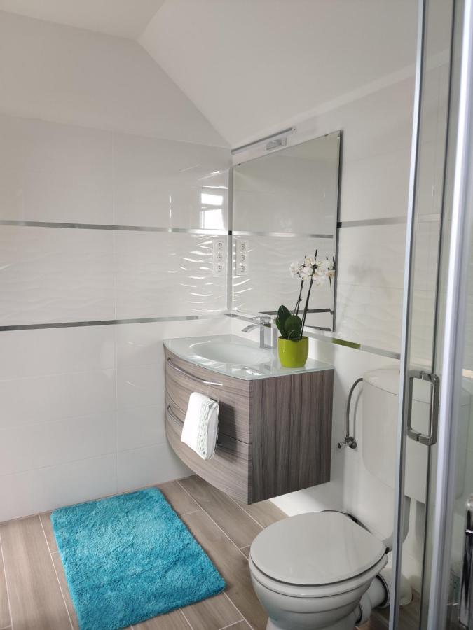 Dali Apartment سنتيندري المظهر الخارجي الصورة