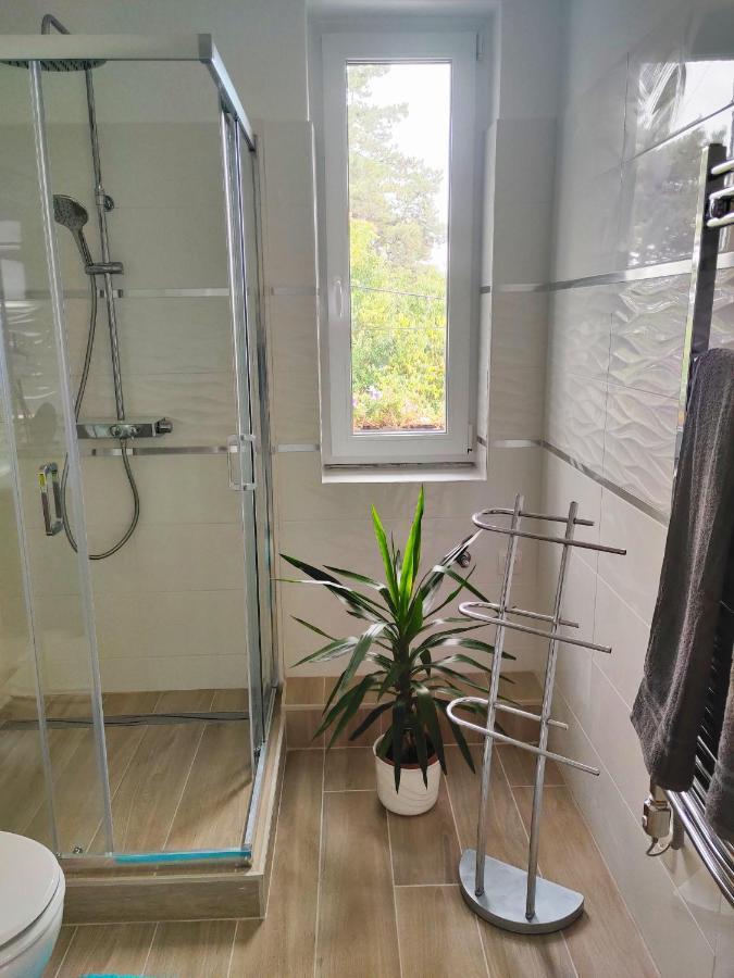 Dali Apartment سنتيندري المظهر الخارجي الصورة