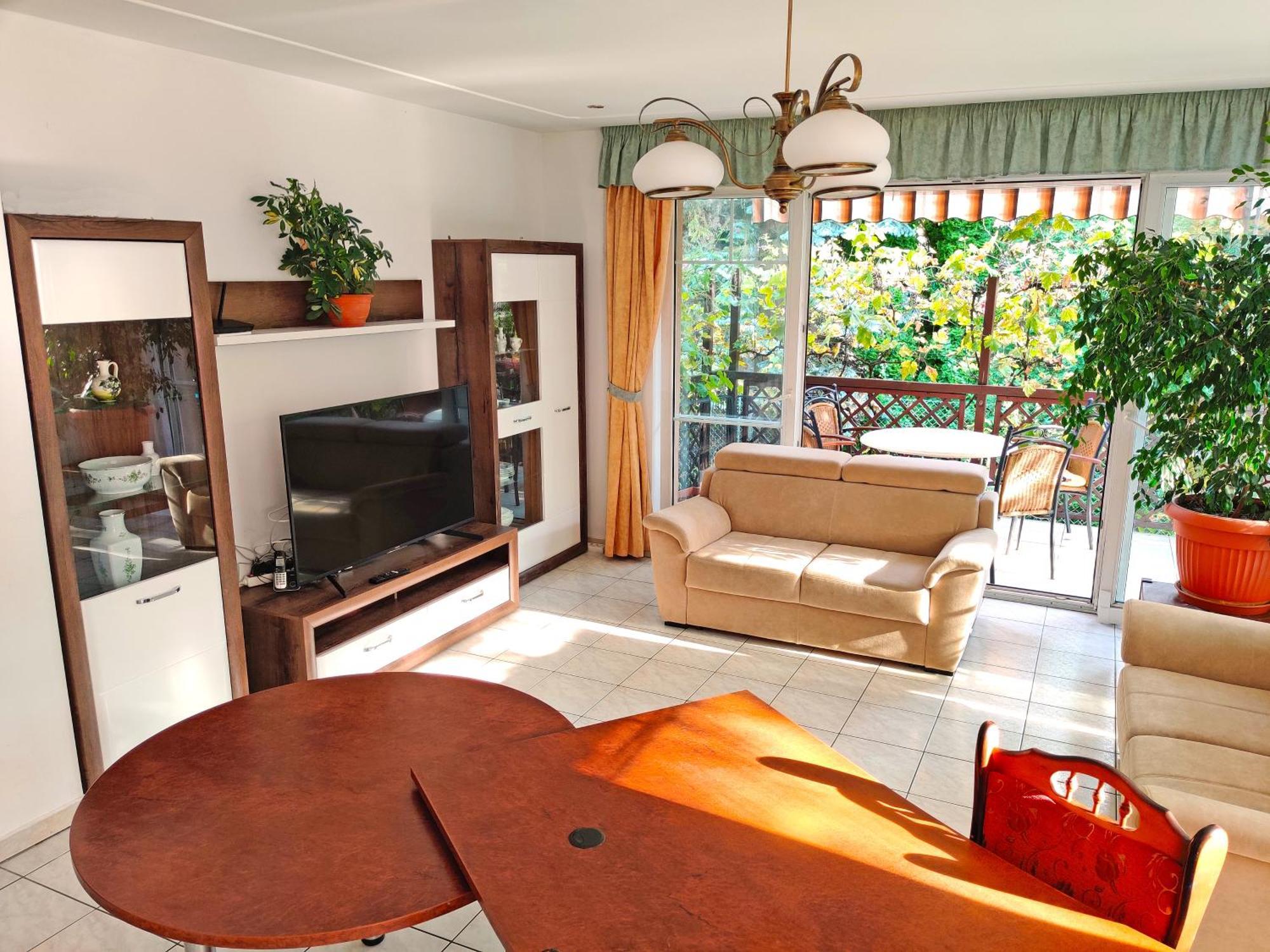 Dali Apartment سنتيندري المظهر الخارجي الصورة